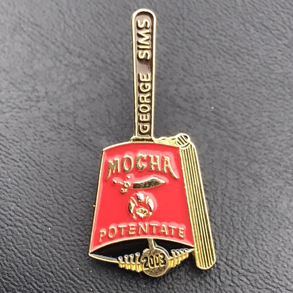 Shriners International Mocha Potentate George Sims 2003 Lapel Pin Masonic